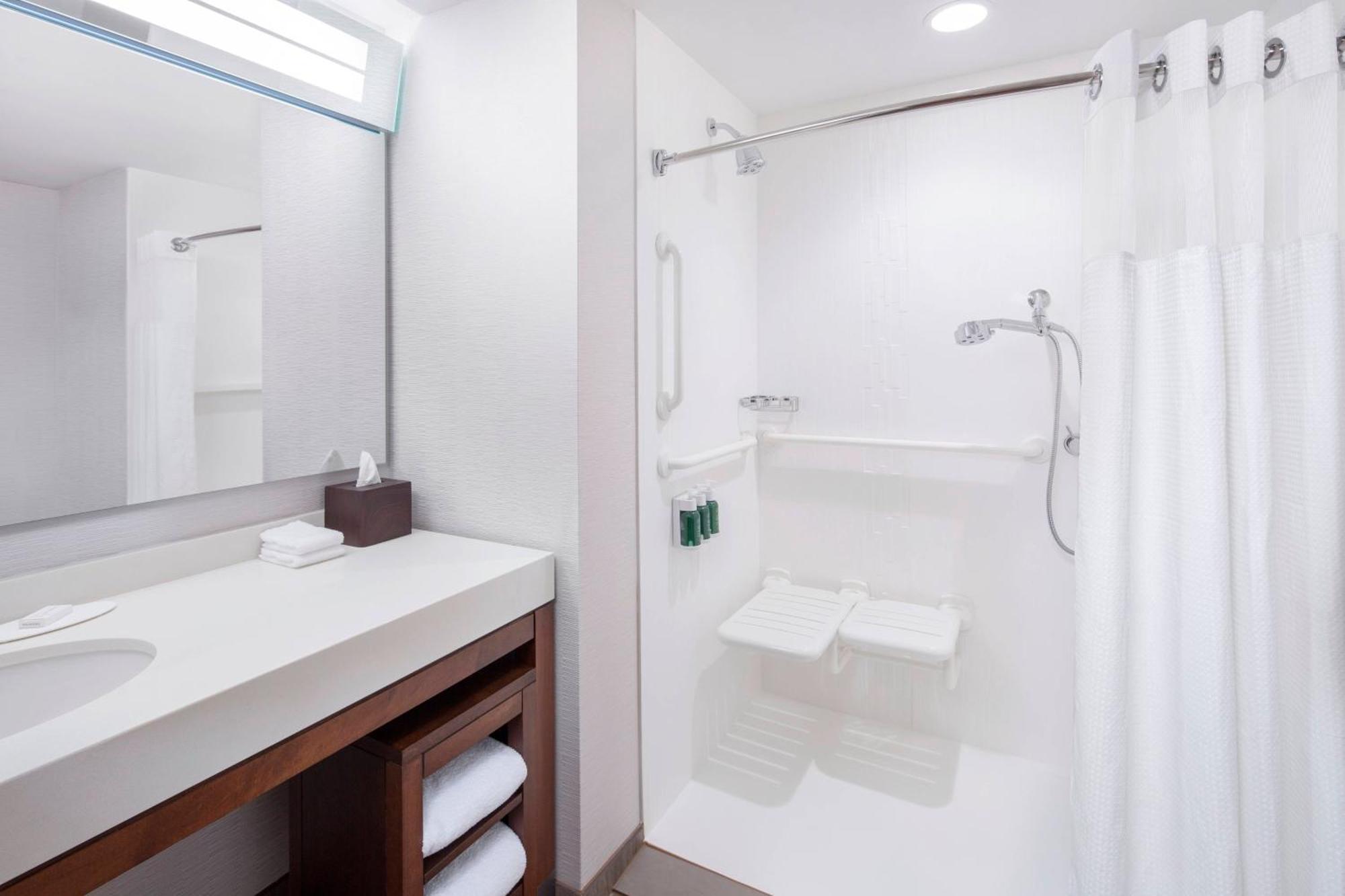 Courtyard By Marriott Cape Girardeau Downtown Hotel Buitenkant foto