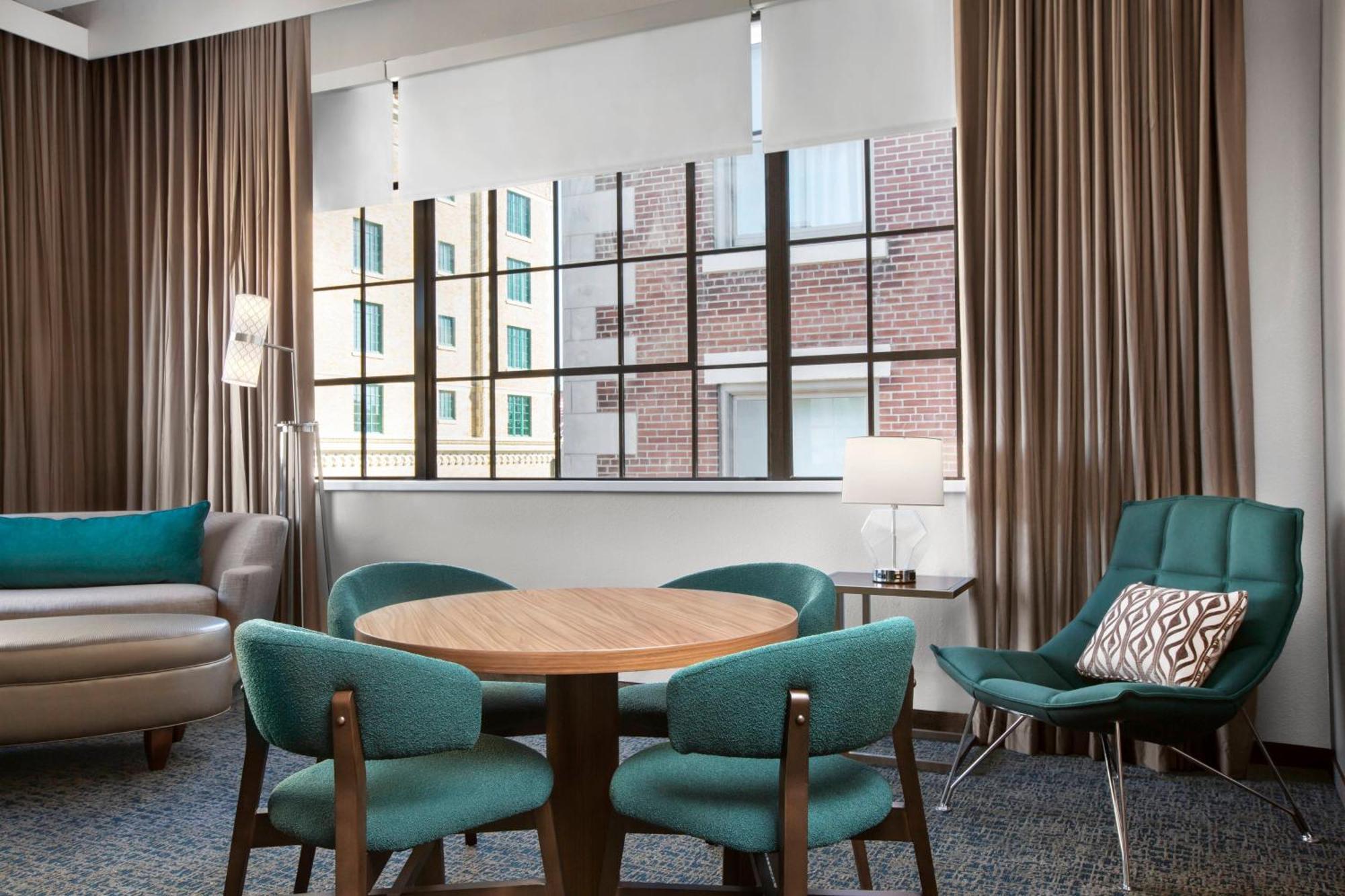 Courtyard By Marriott Cape Girardeau Downtown Hotel Buitenkant foto