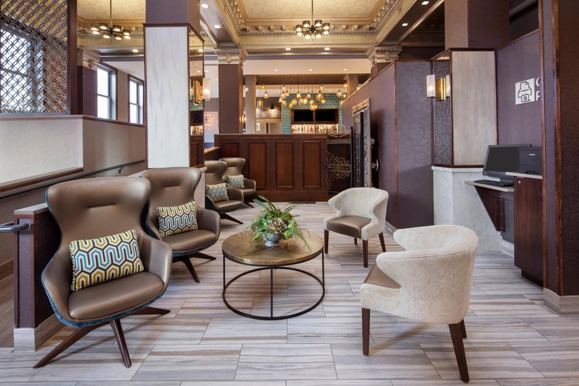 Courtyard By Marriott Cape Girardeau Downtown Hotel Buitenkant foto
